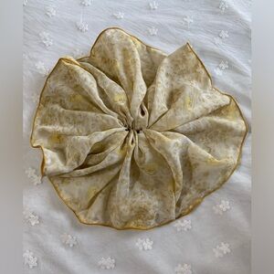Add in bundle for total $15！Handmade Unique Hair Scrunchie Floral Pattern L size